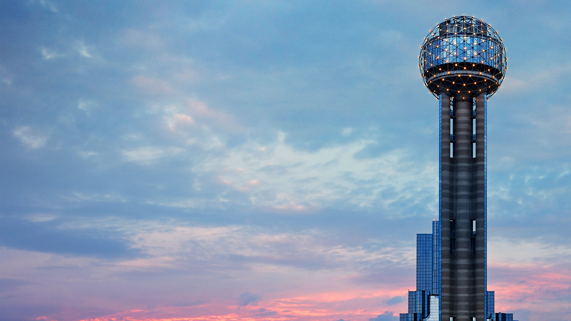 Reunion-Tower-2.jpg